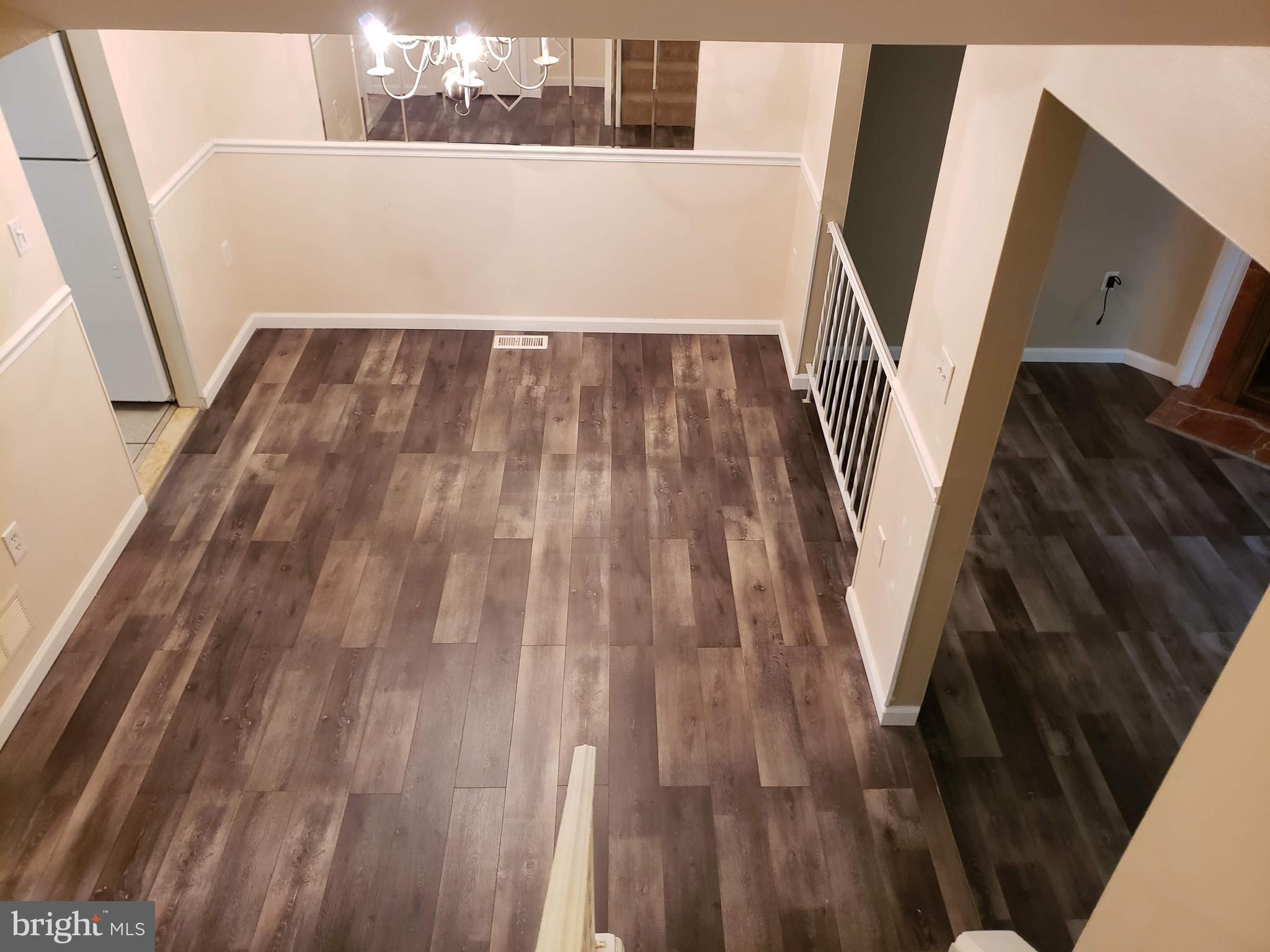 BURKE STATION SQUARE - Residential