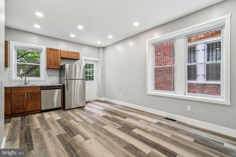 Townhouse For Rent - 4824 Sansom Street #2<br/> Philadelphia County, PHILADELPHIA, PA 19139