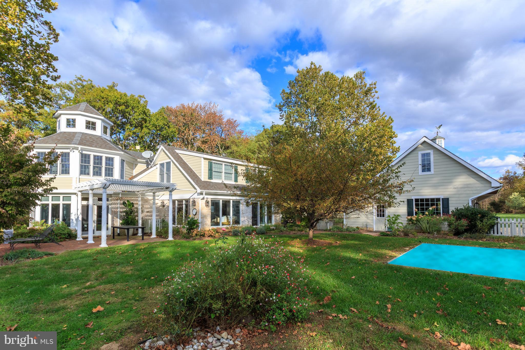 GREEN COVE - Residential