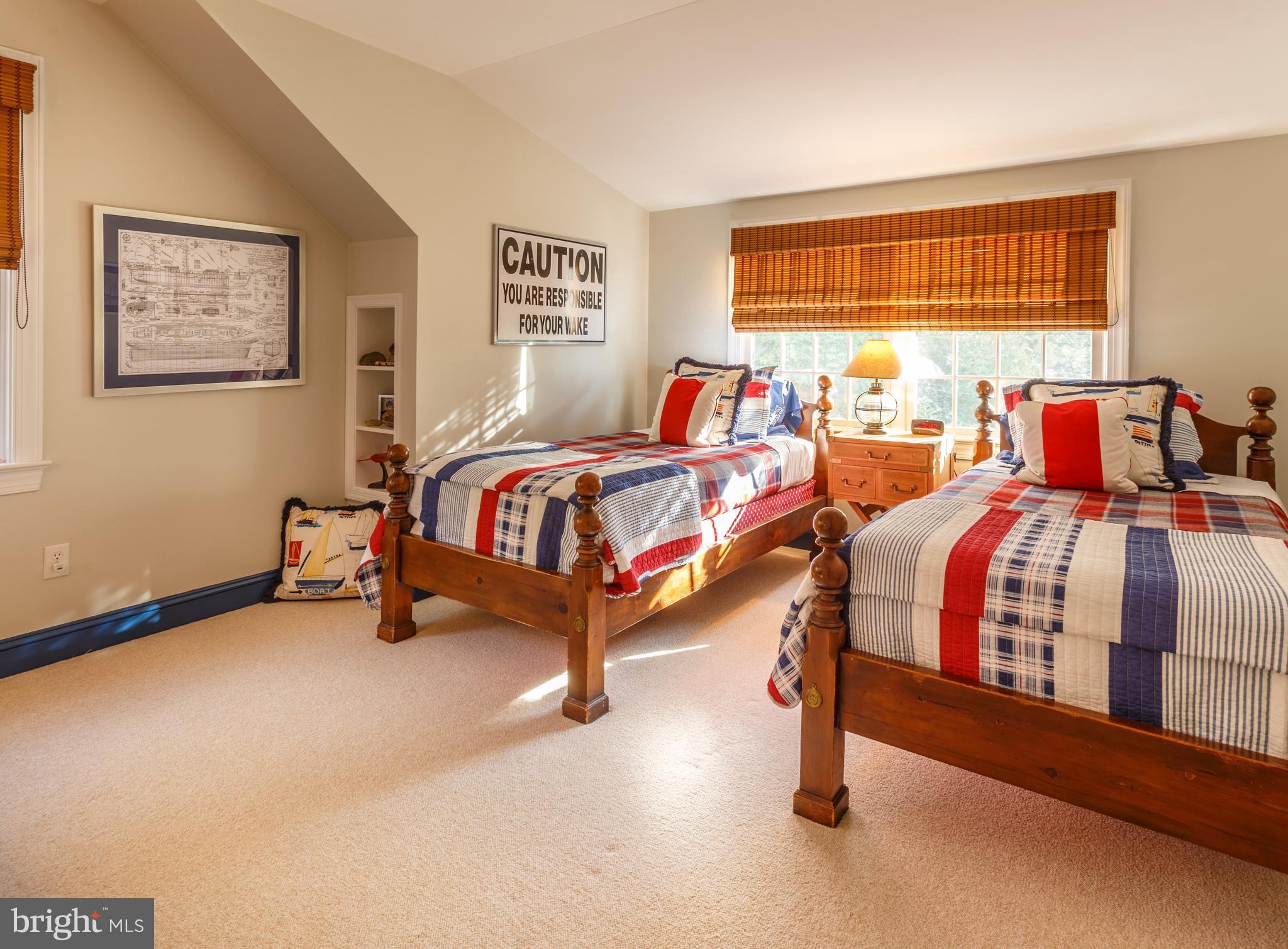 GREEN COVE - Residential