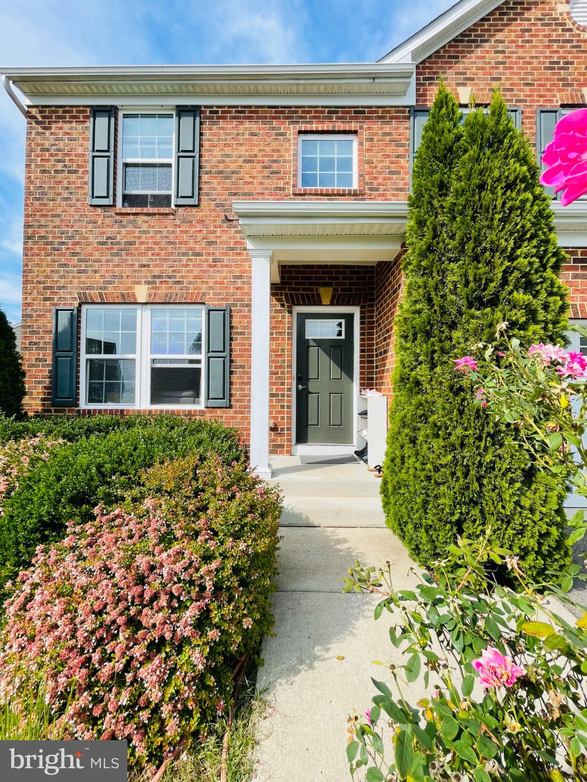 3214 FLEDGLING CIRCLE