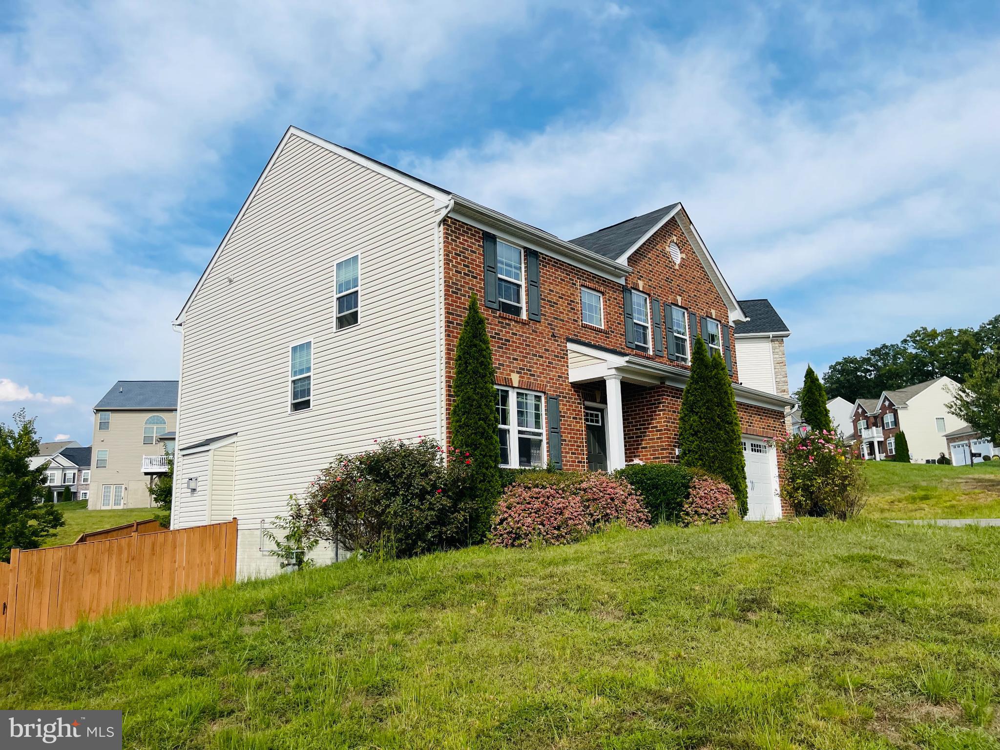 3214 FLEDGLING CIRCLE