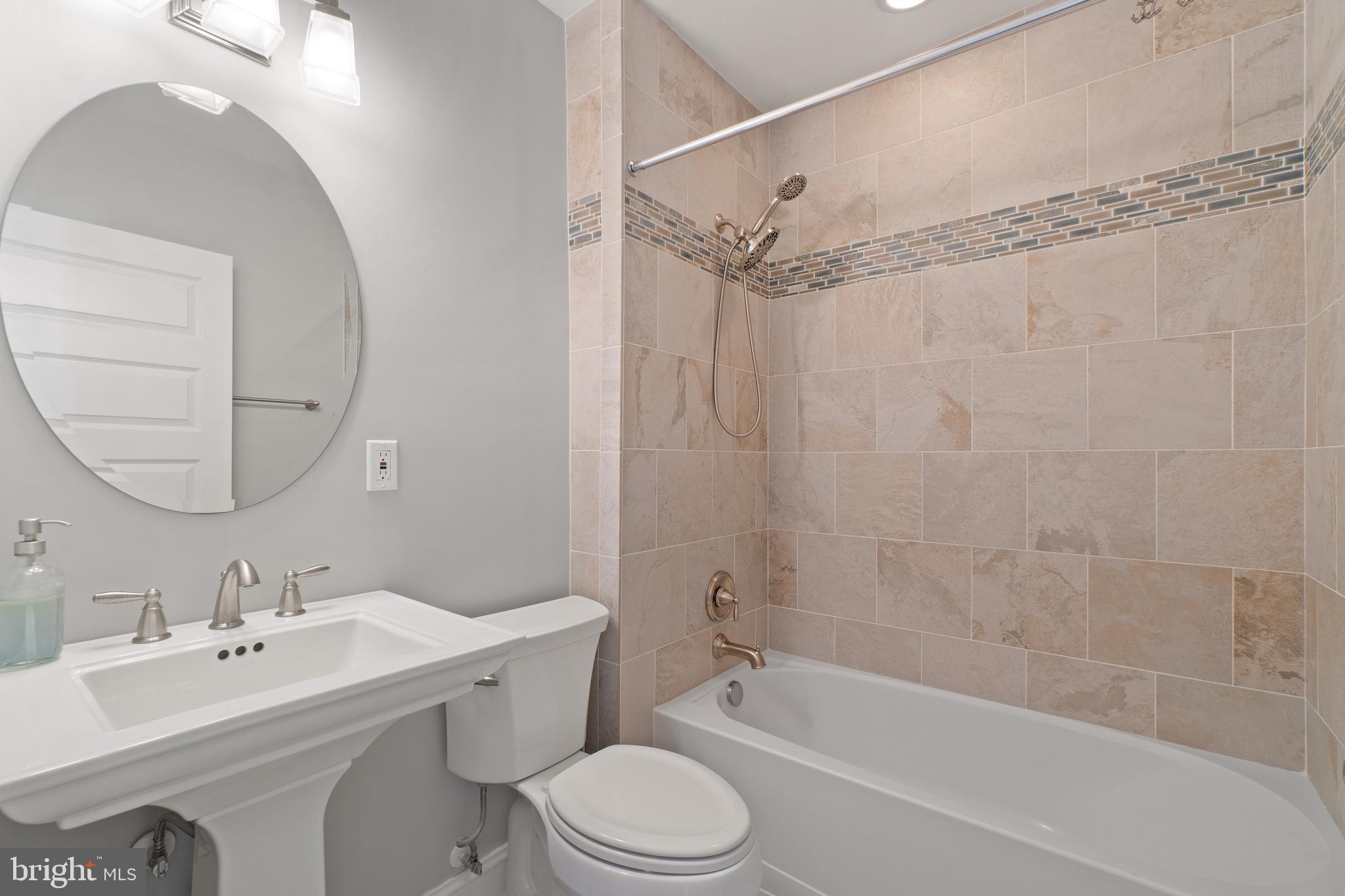 HOMEWOOD - Residential