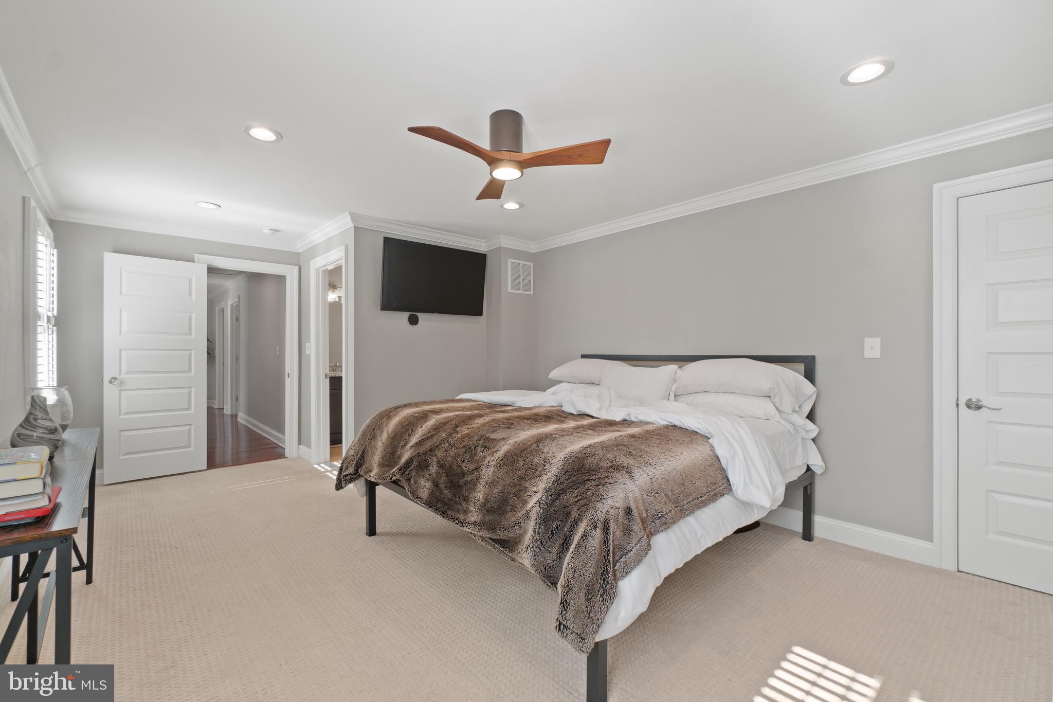 HOMEWOOD - Residential