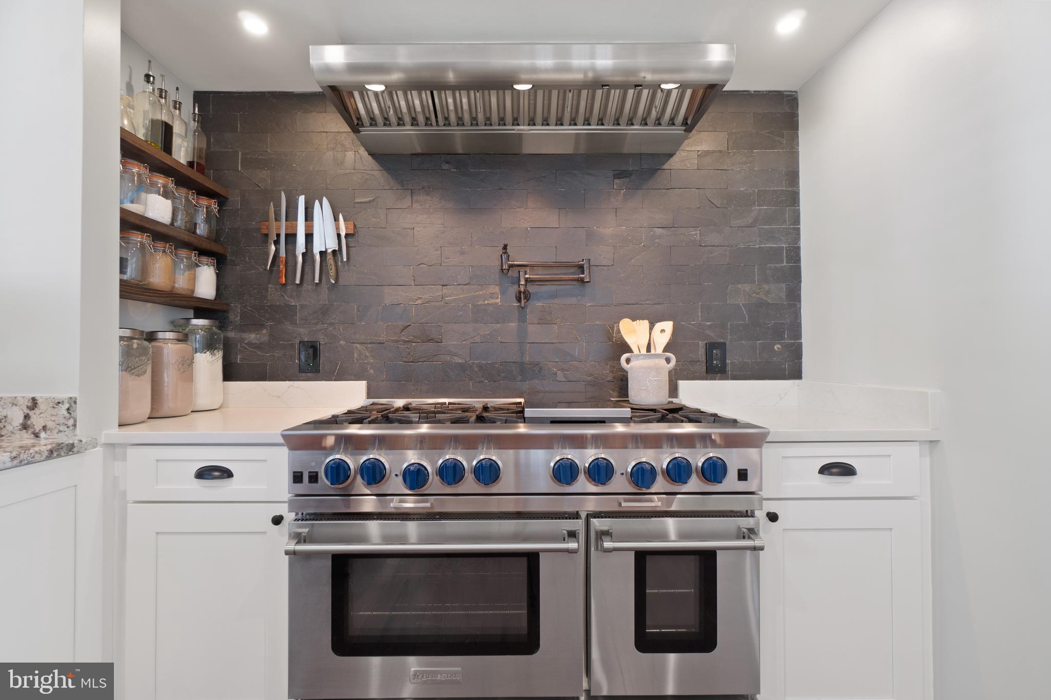 HOMEWOOD - Residential