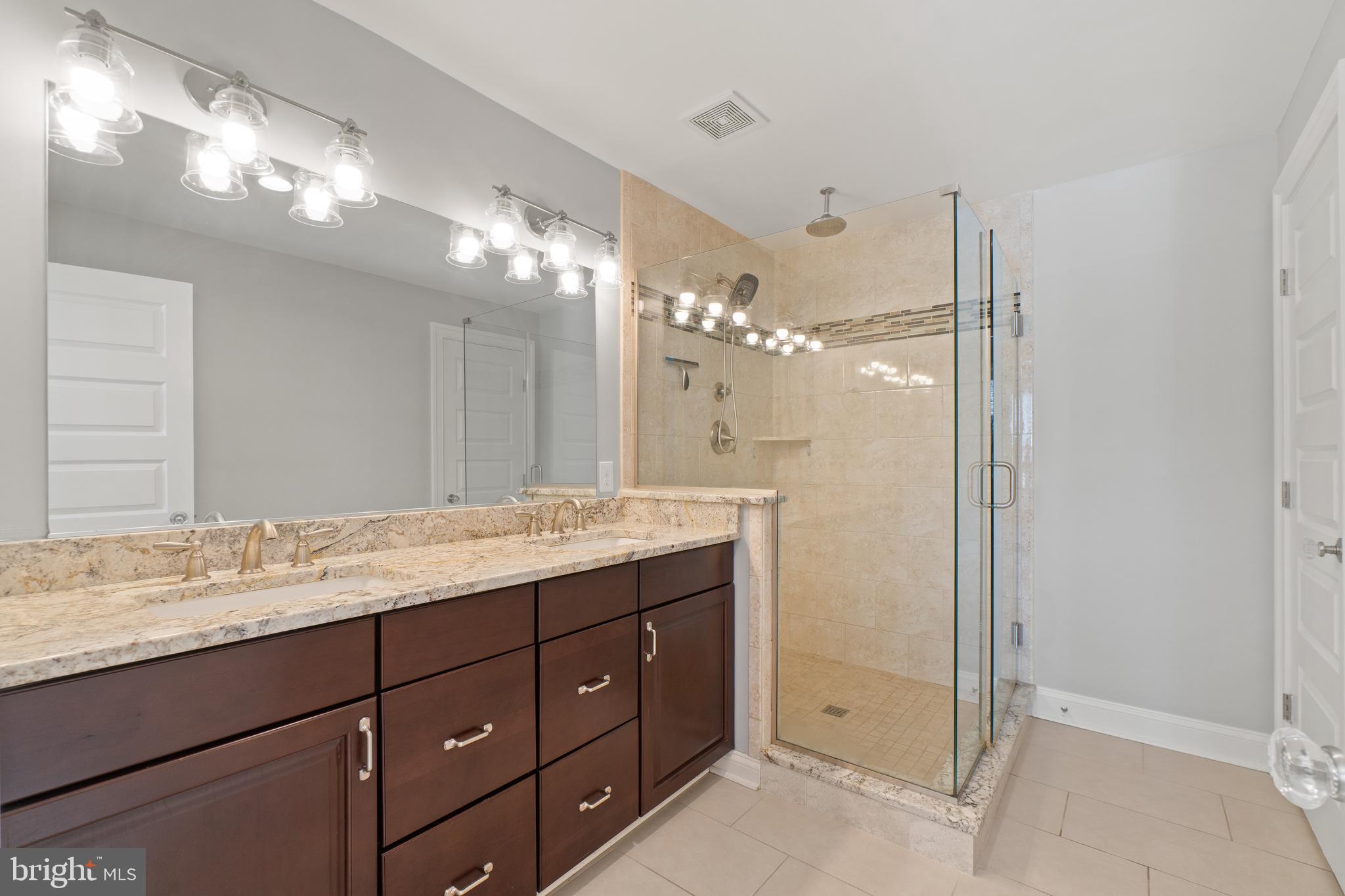 HOMEWOOD - Residential