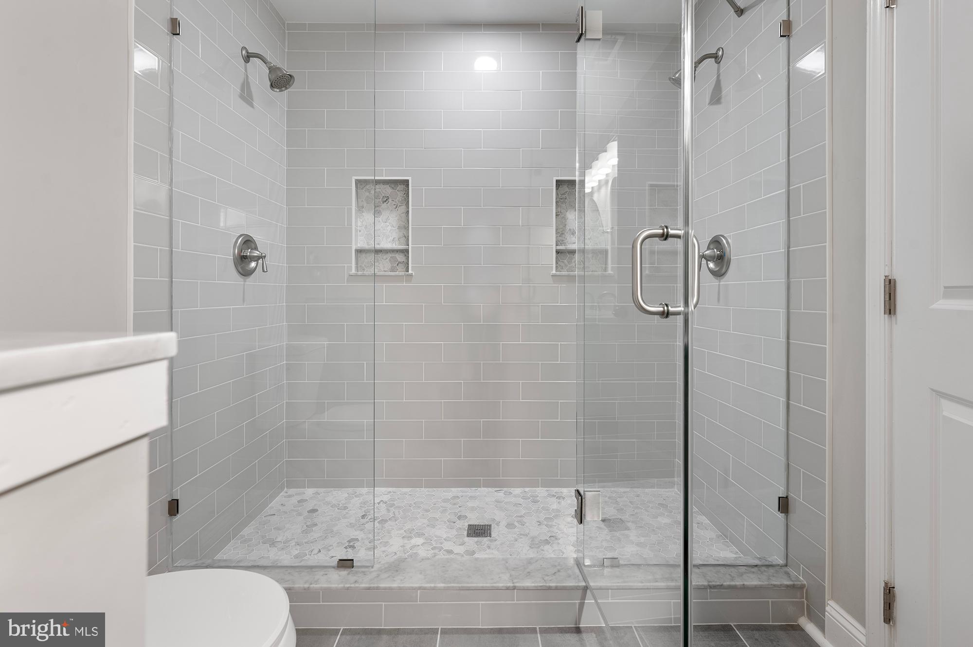 LOCUST POINT - Residential