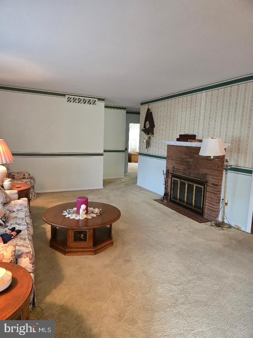 BROAD VIEW FARMS - Residential