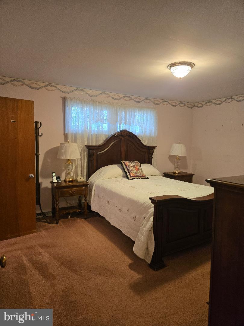 BROAD VIEW FARMS - Residential