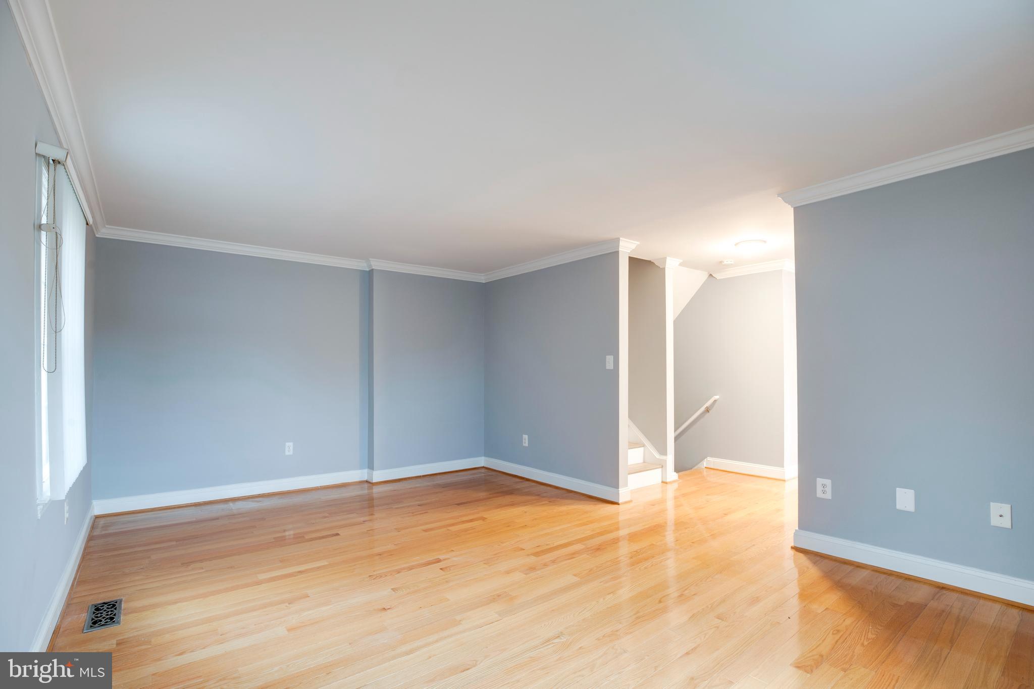 PINECREST HEIGHTS - Residential Lease