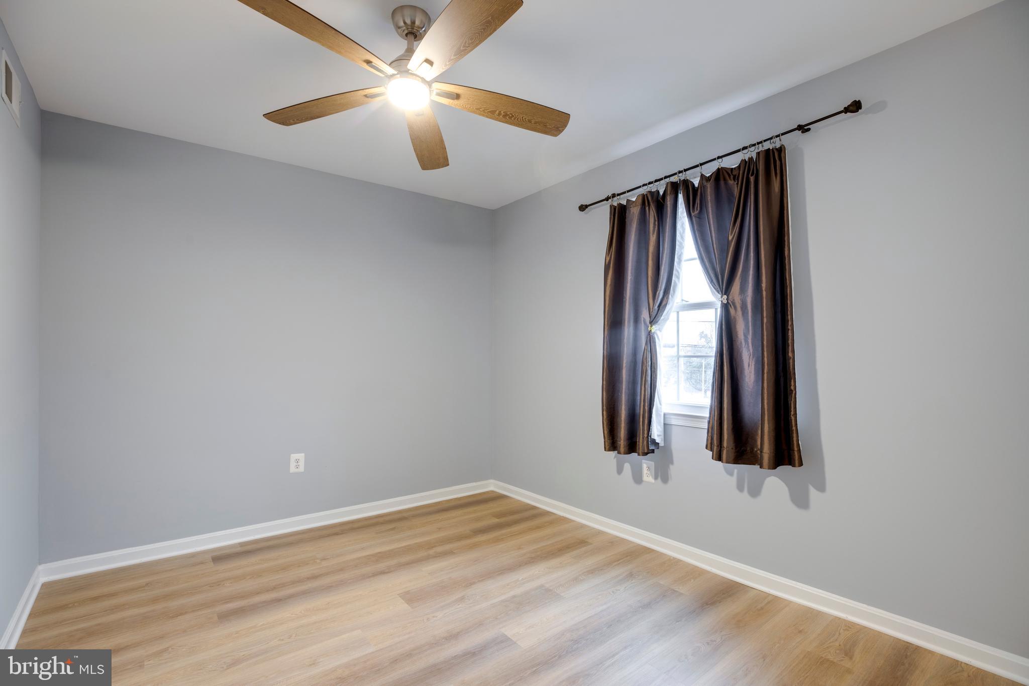 PINECREST HEIGHTS - Residential Lease