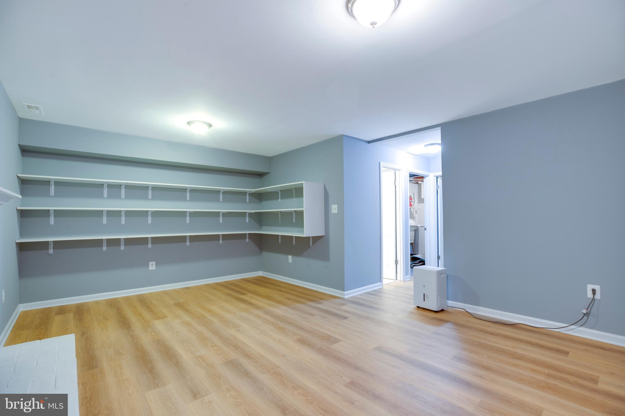 PINECREST HEIGHTS - Residential Lease