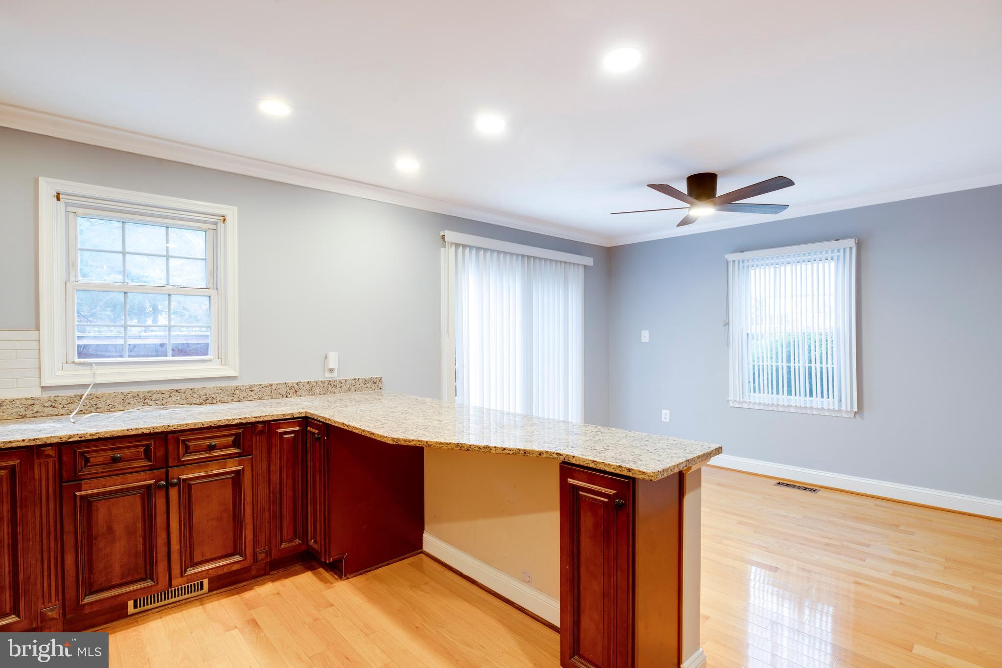 PINECREST HEIGHTS - Residential Lease