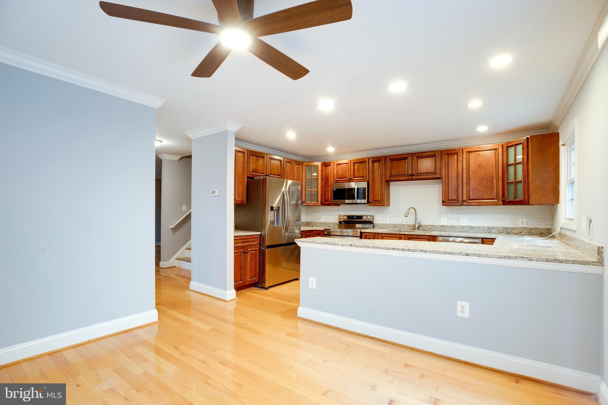 PINECREST HEIGHTS - Residential Lease