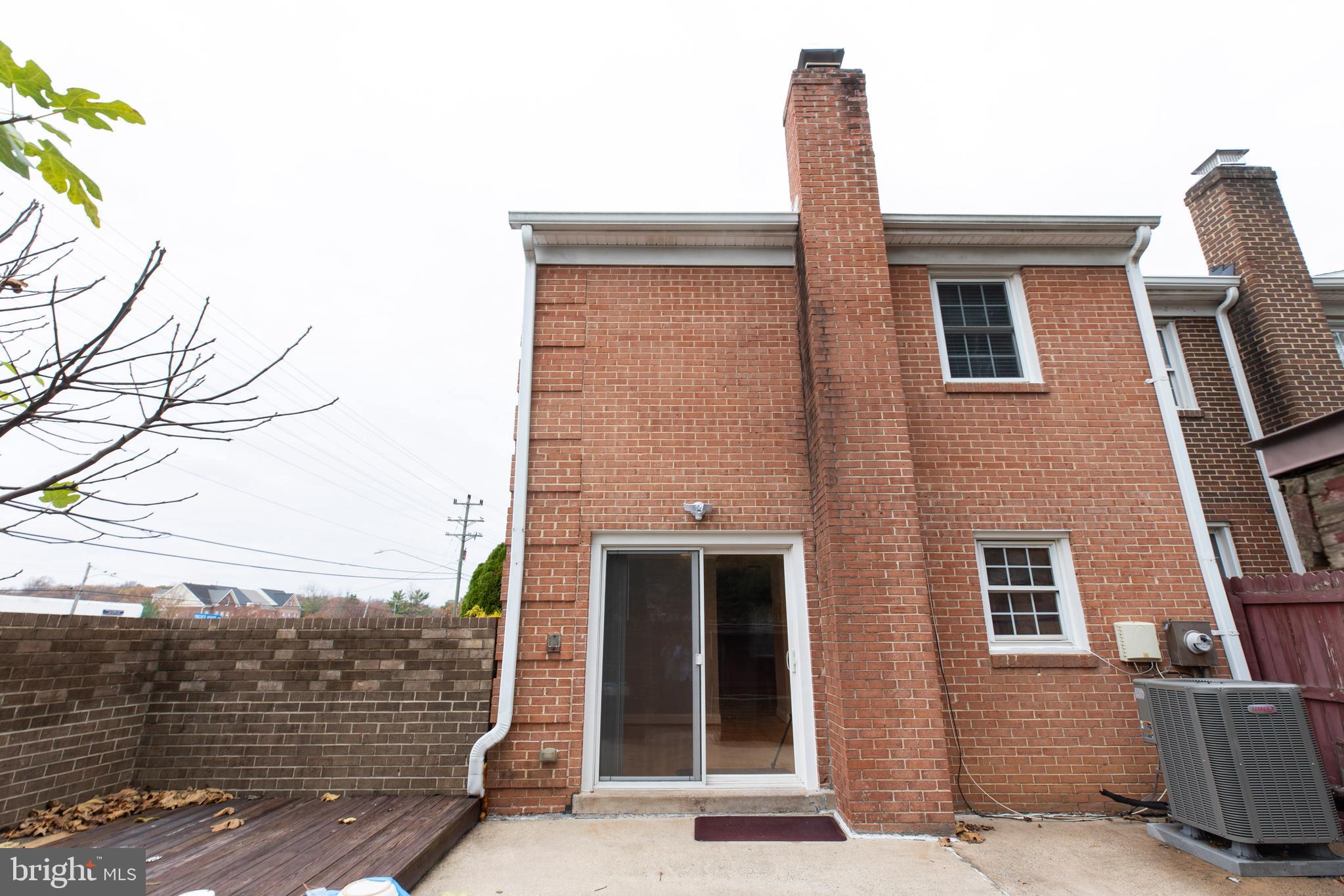 PINECREST HEIGHTS - Residential Lease