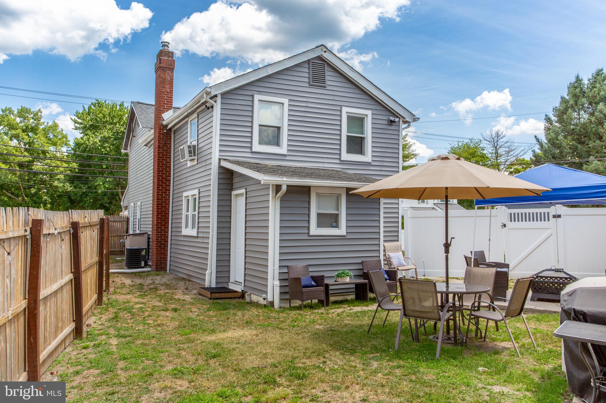 445 BLUE BELL ROAD