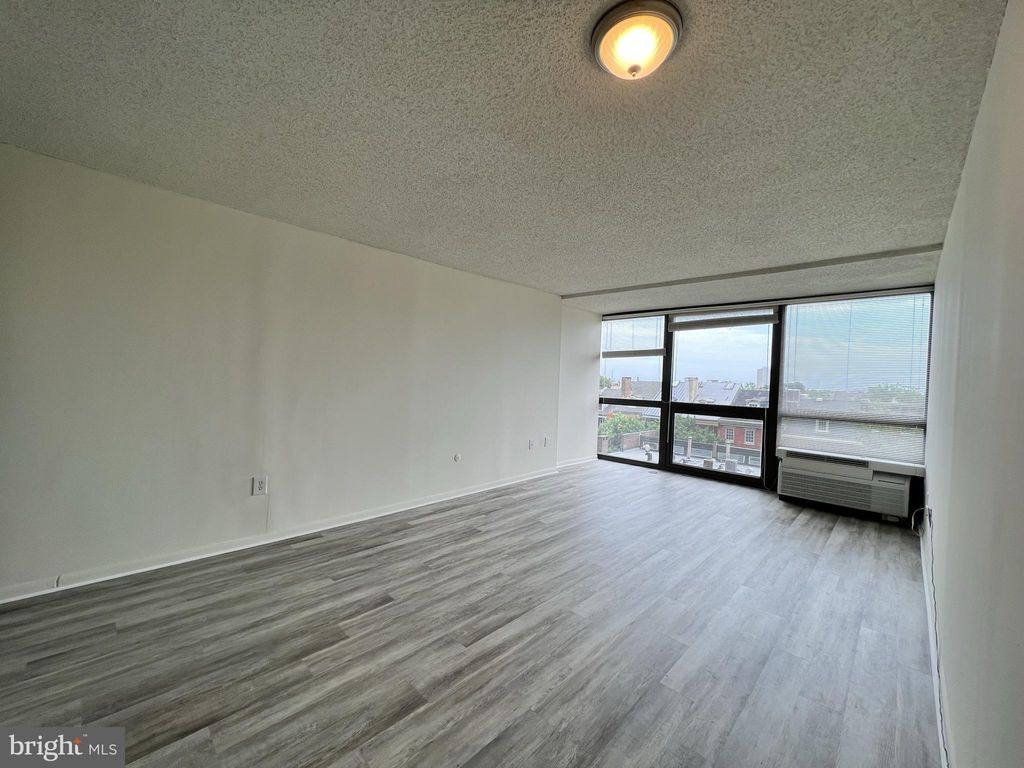 Photo of 241 S 6th Street #611A, PHILADELPHIA, PA 19106 (MLS # PAPH2550886)