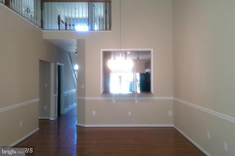 VILLAGES OF DORCHESTER - Residential Lease