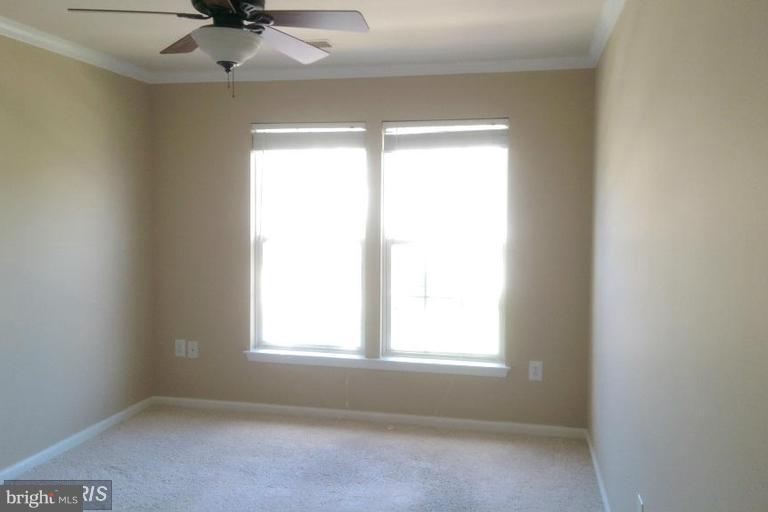 VILLAGES OF DORCHESTER - Residential Lease