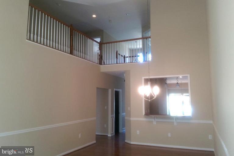 VILLAGES OF DORCHESTER - Residential Lease