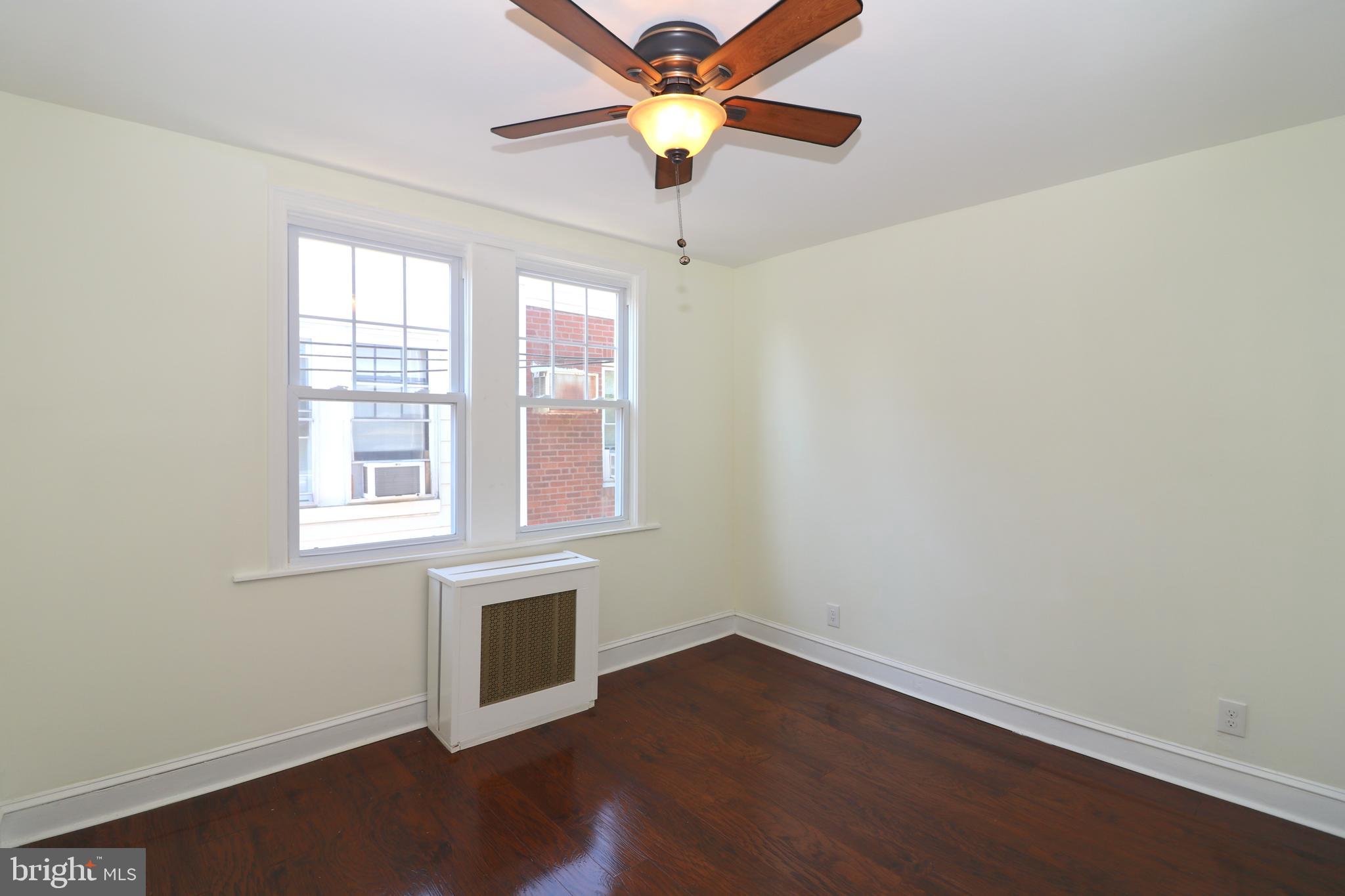 YEADON - Residential