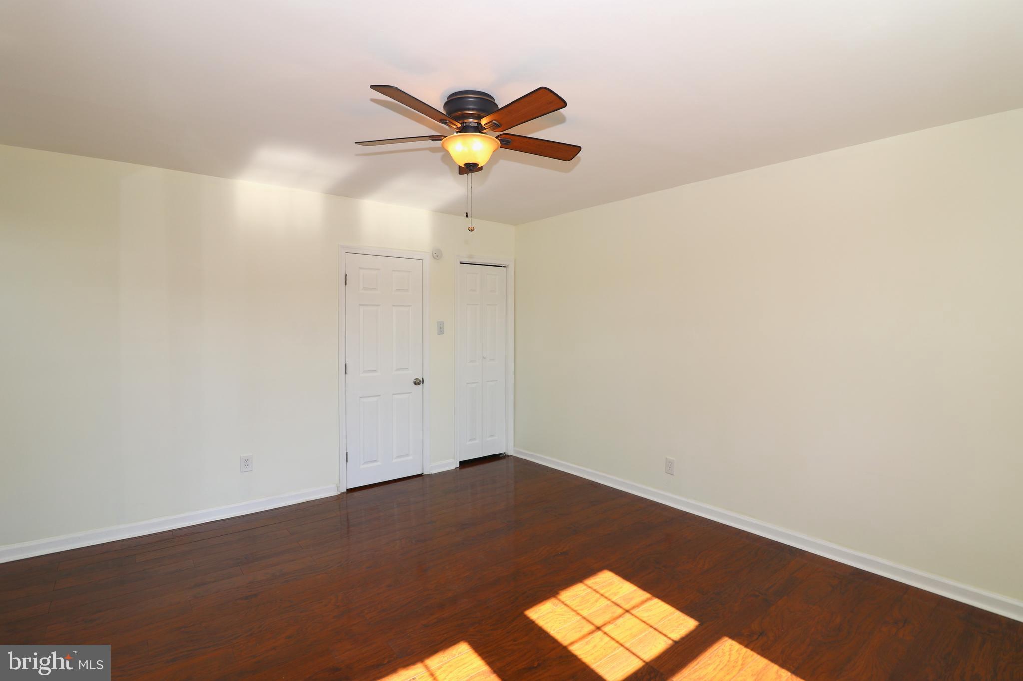 YEADON - Residential