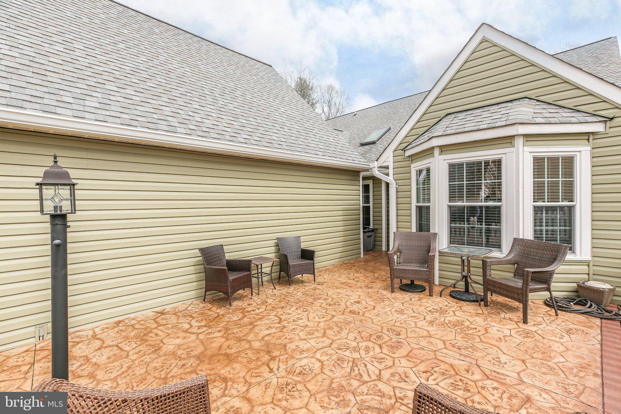 SUMMERLAKE - Residential