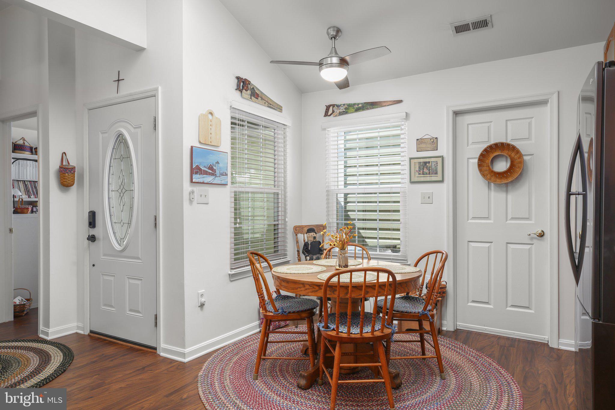 SUMMERLAKE - Residential