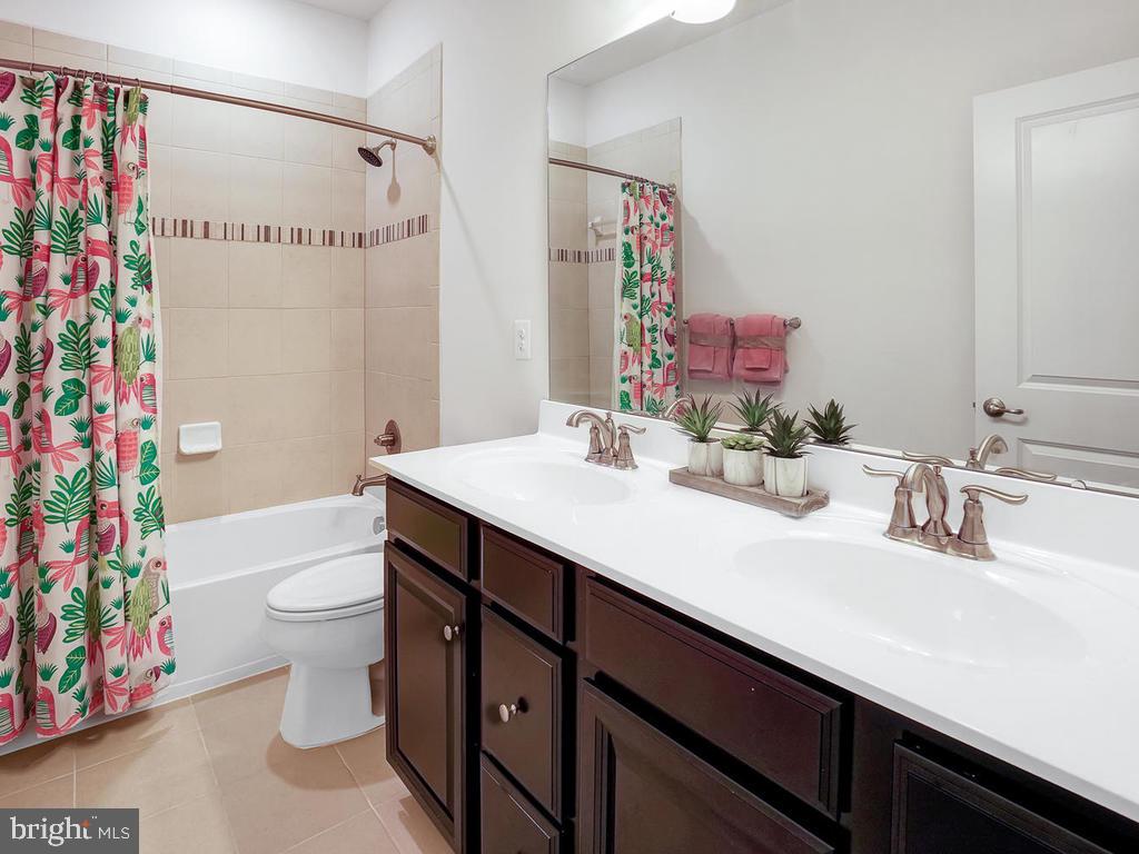 LANDSDALE - Residential