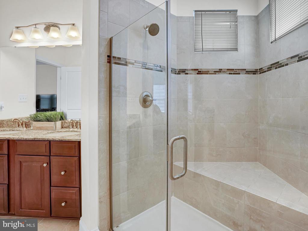 LANDSDALE - Residential