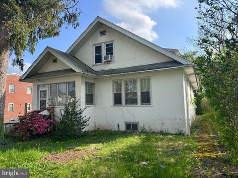 342 PERKIOMEN AVENUE LANSDALE PA 19446