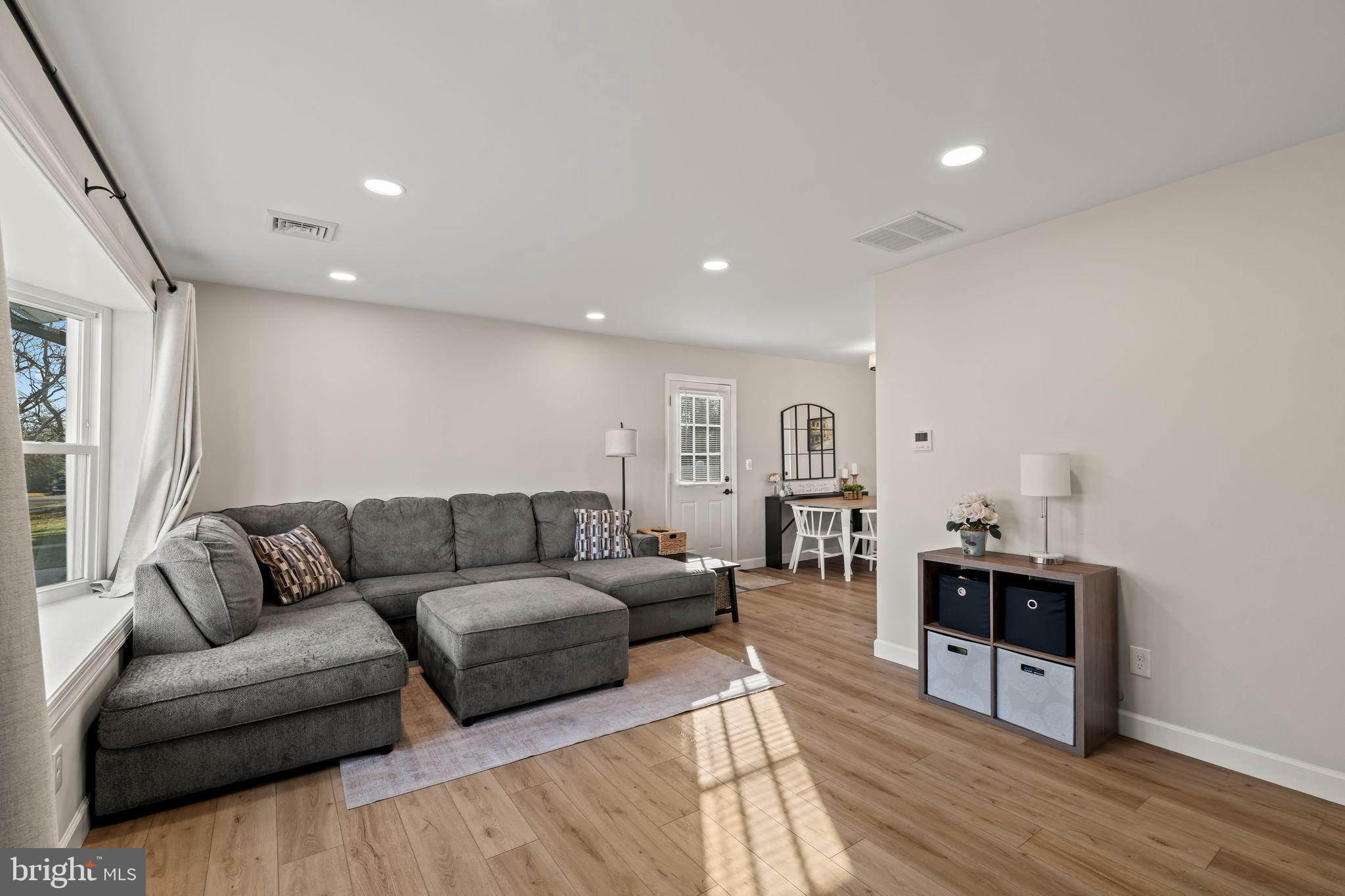 225 PENNSYLVANIA AVENUE