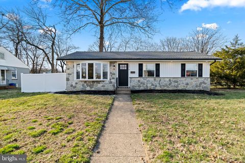 225 PENNSYLVANIA AVENUE CLEMENTON NJ 08021