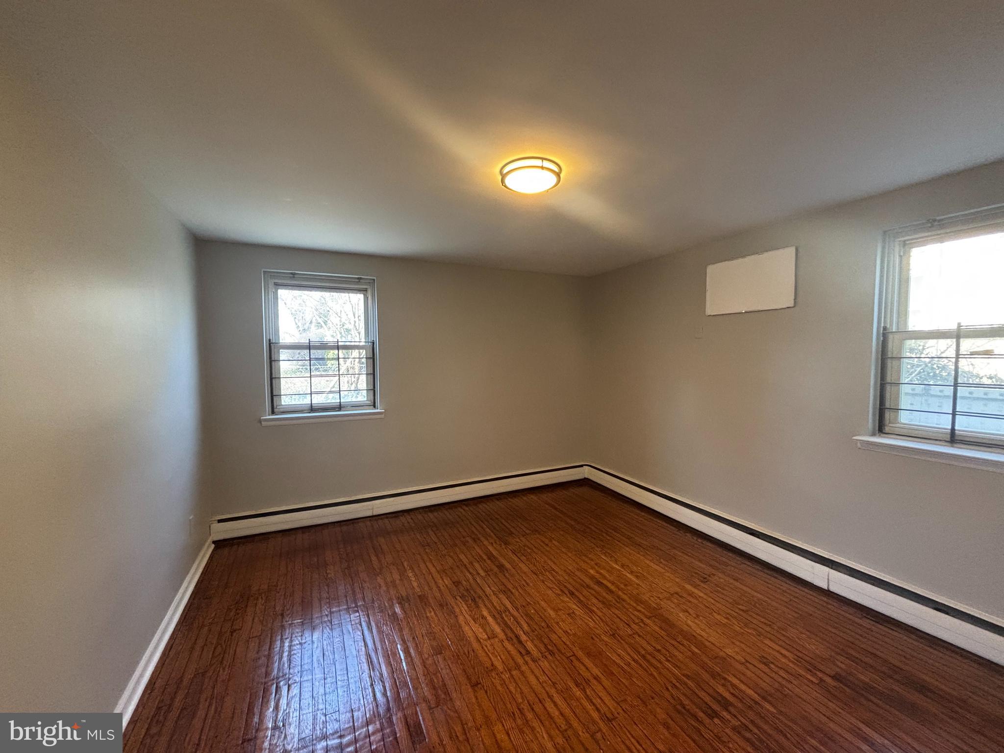 OAK LANE - Residential Lease