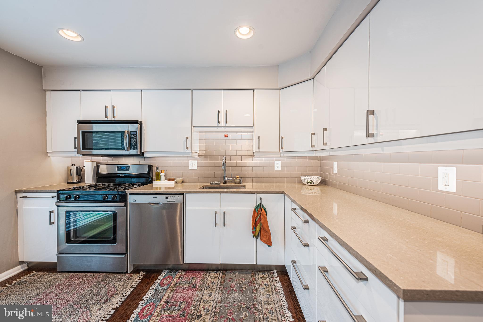 GREENBERRY WOODS - Residential