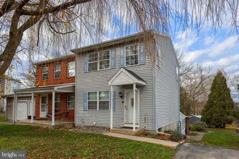 1524 MANOR BOULEVARD LANCASTER PA 17603