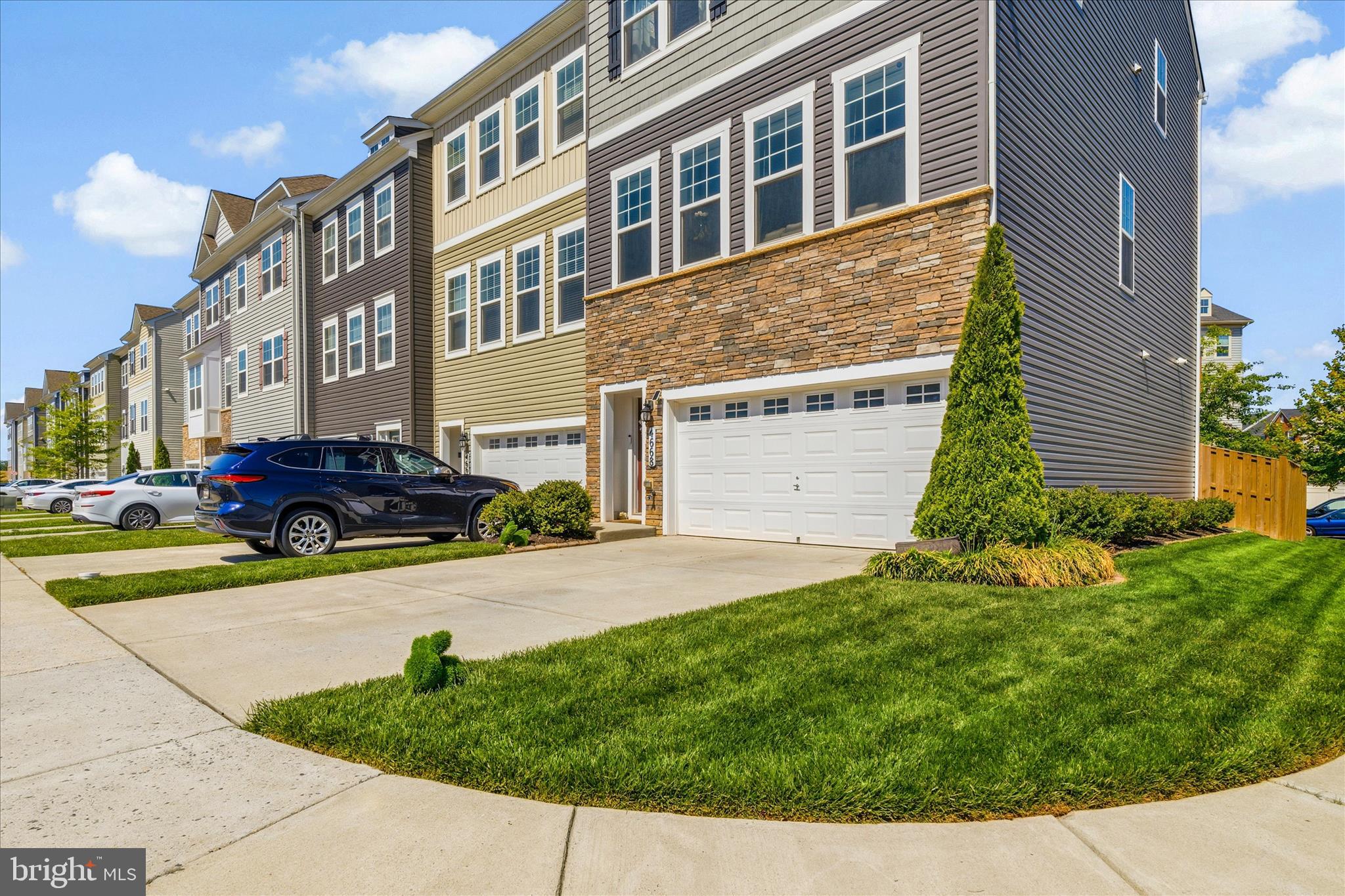 MANORS AT BALLENGER CREEK - Residential