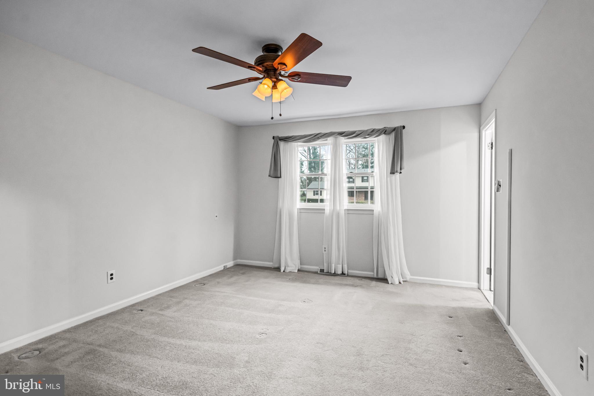 SHARON - Residential