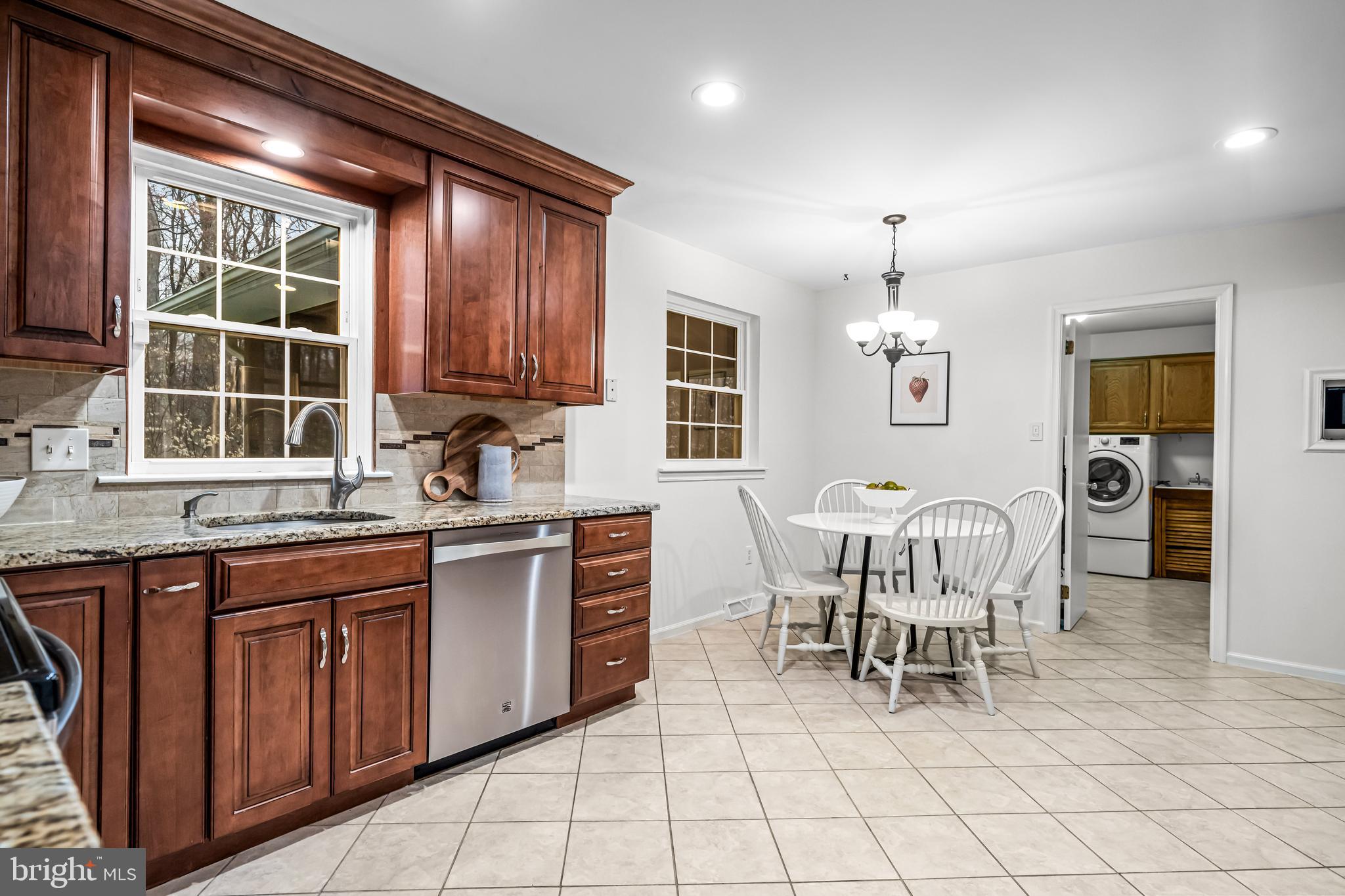 SHARON - Residential