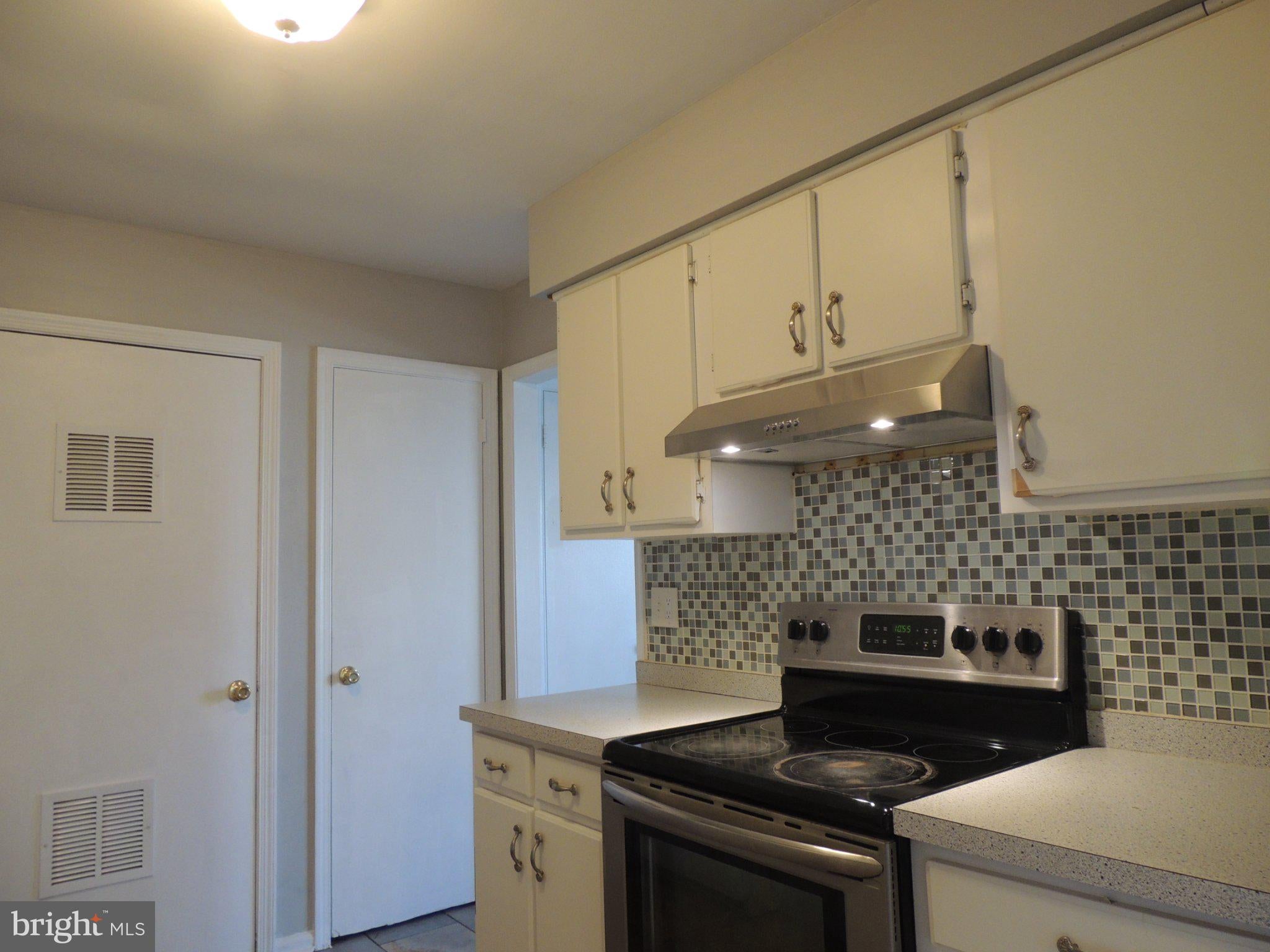 17 LEHIGH COURT
