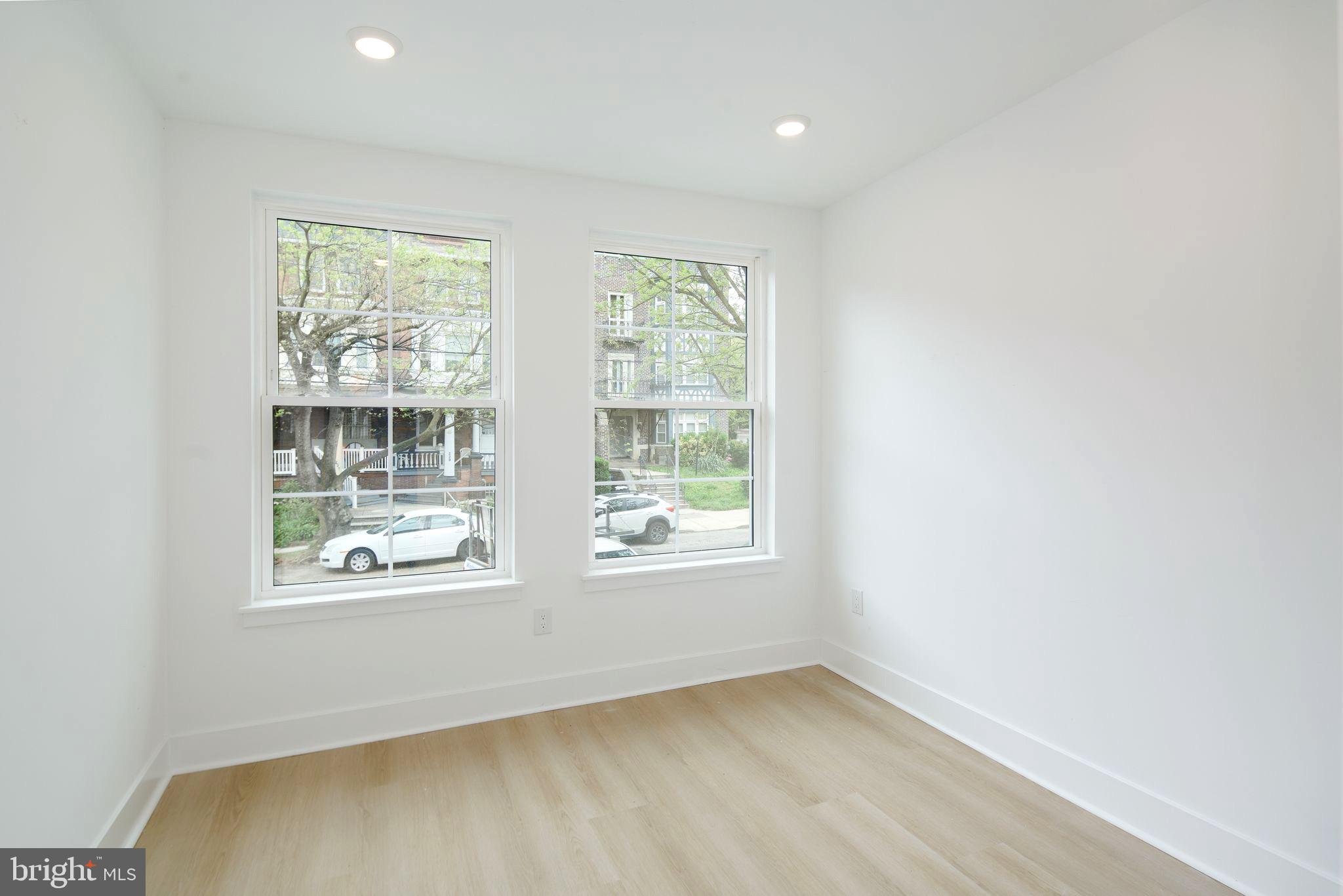 SPRUCE HILL - Commercial Sale