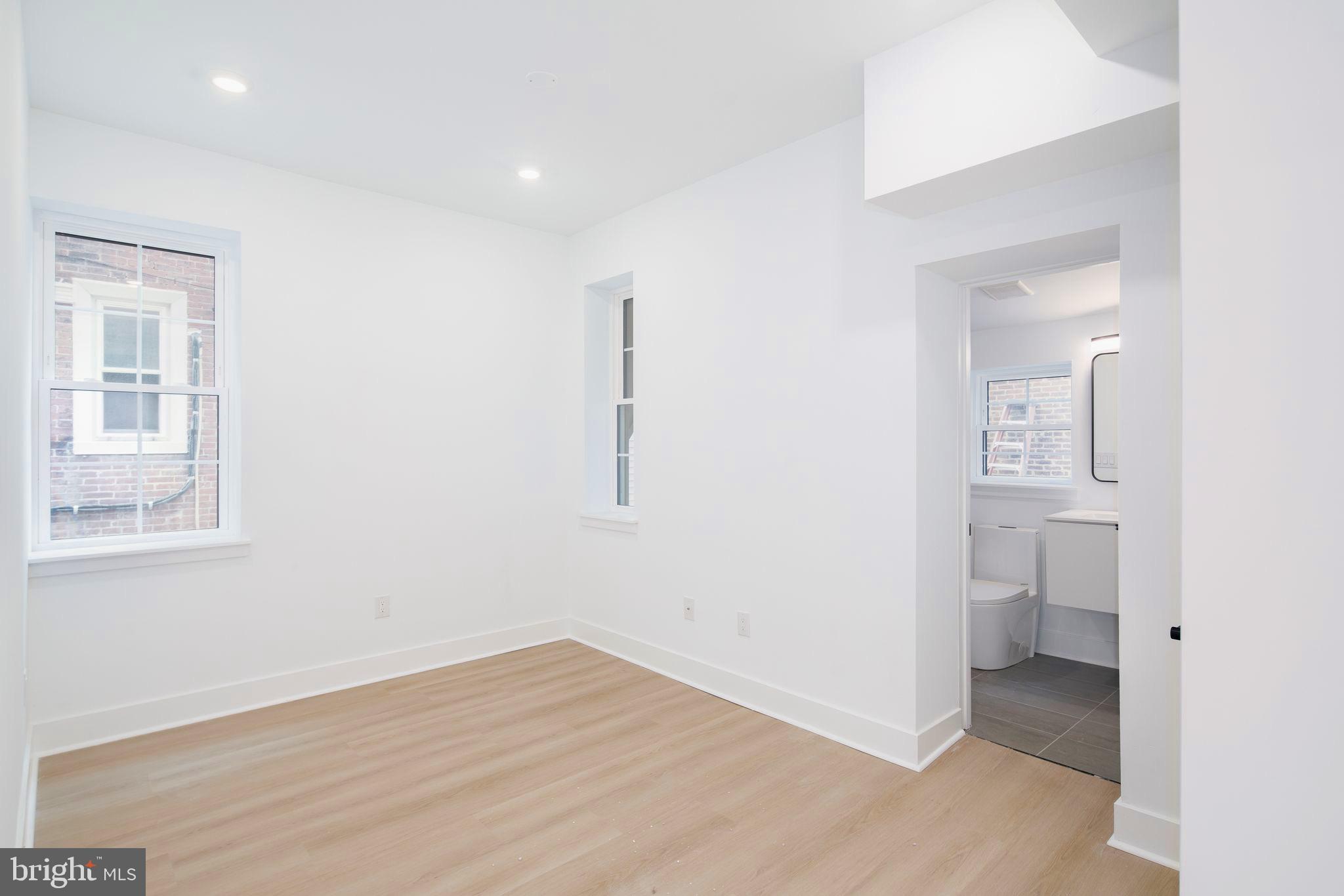 SPRUCE HILL - Commercial Sale