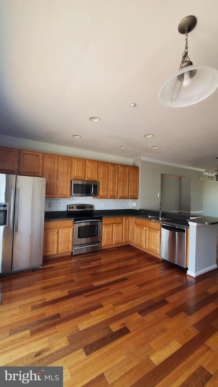 PINEY ORCHARD - Residential Lease