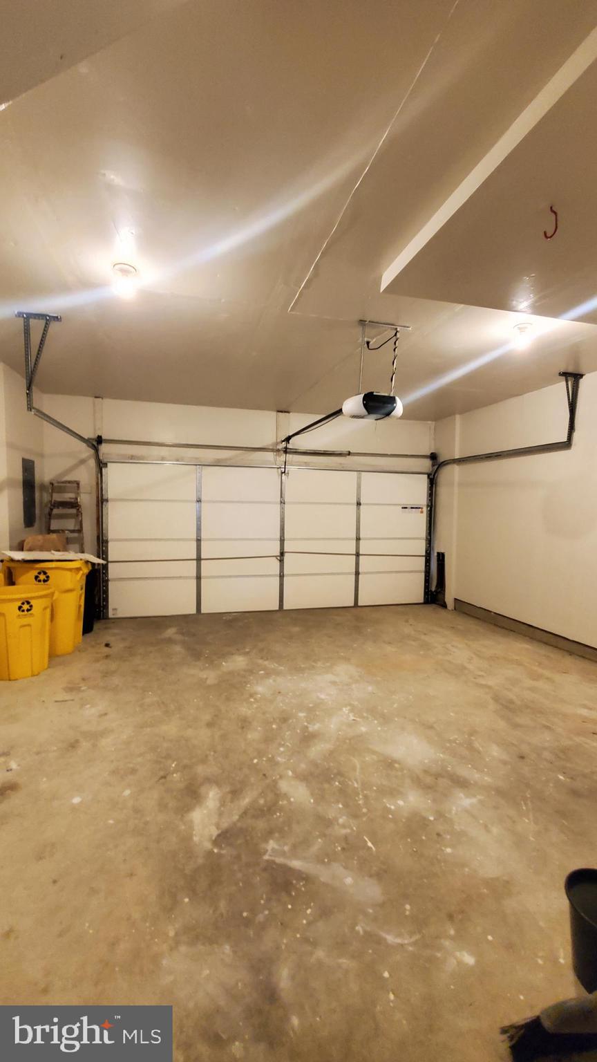 PINEY ORCHARD - Residential Lease