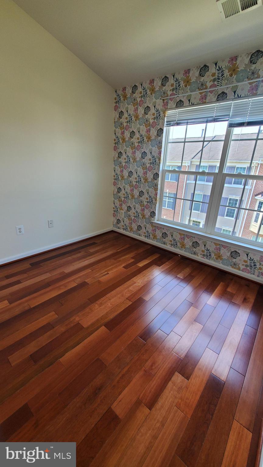 PINEY ORCHARD - Residential Lease