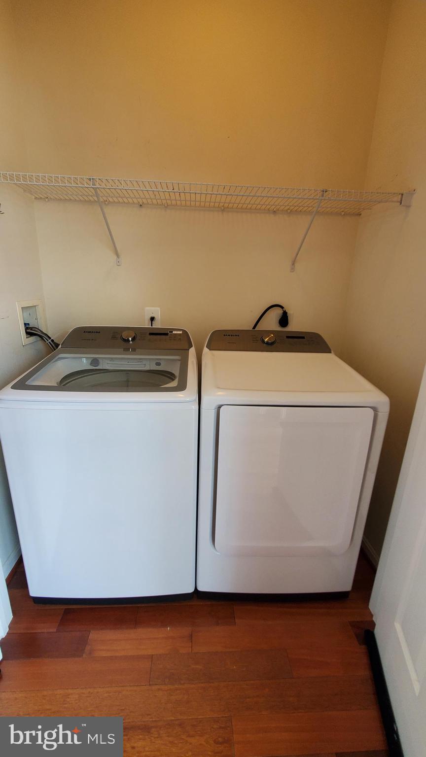 PINEY ORCHARD - Residential Lease