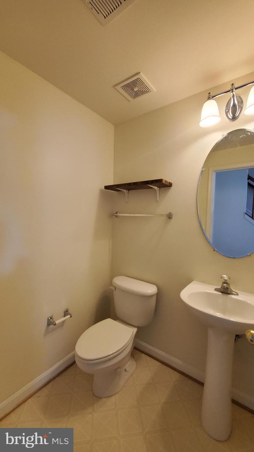 PINEY ORCHARD - Residential Lease