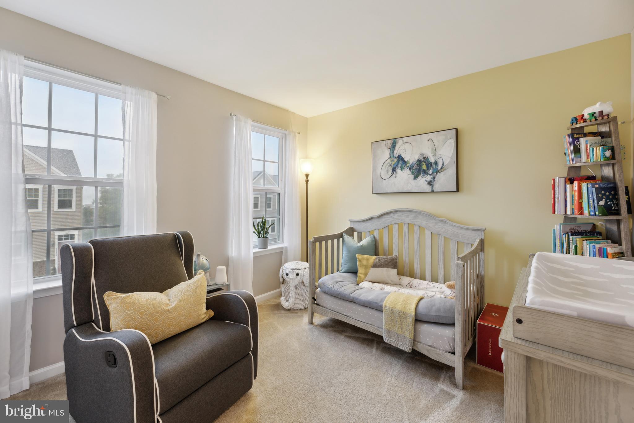 METRO POINTE - Residential