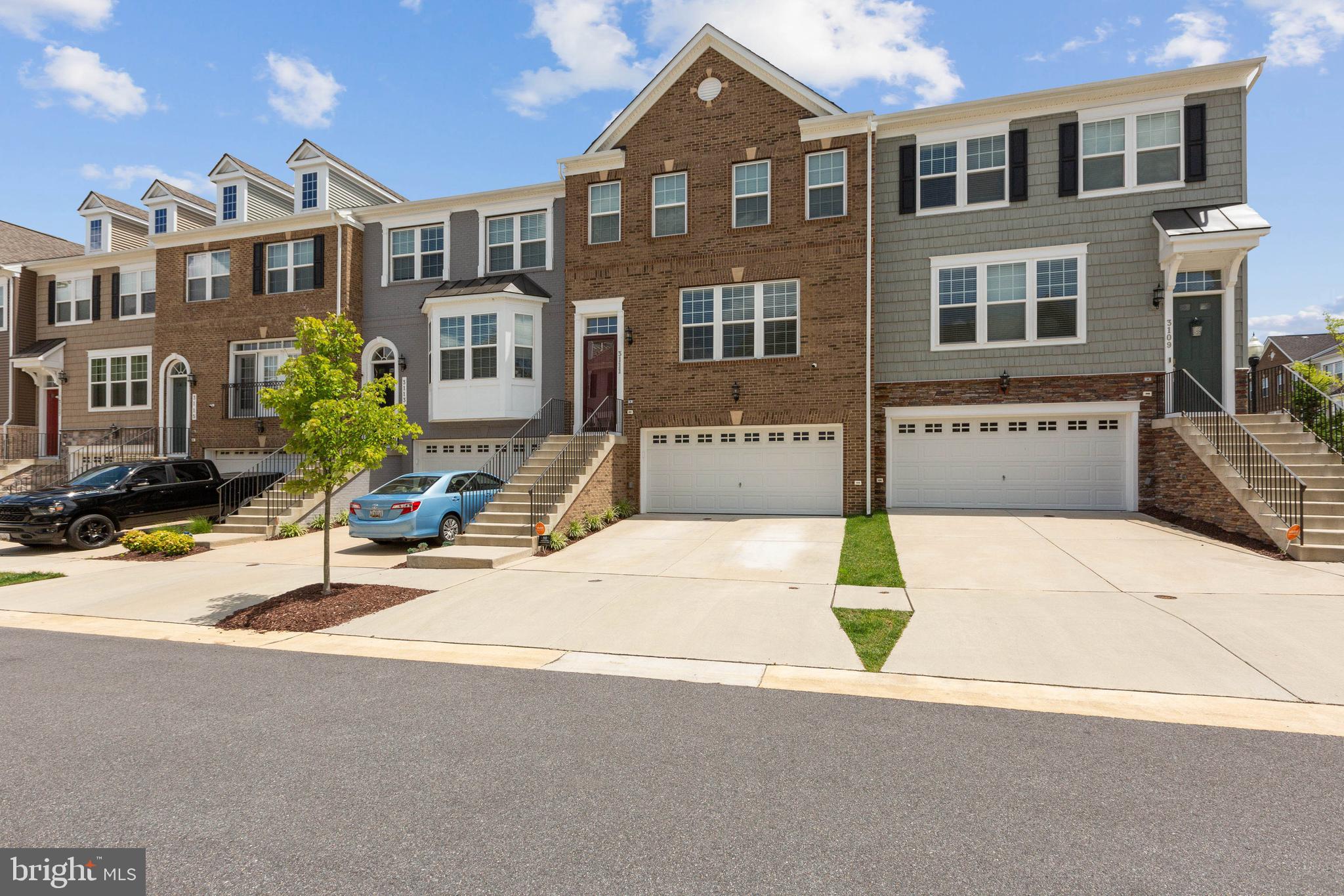 METRO POINTE - Residential