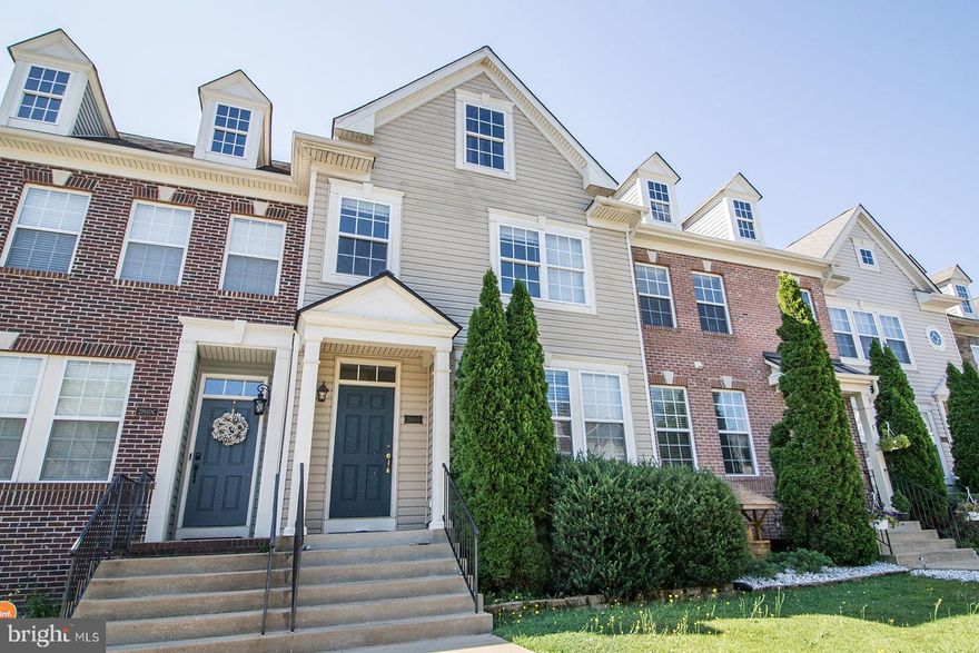 **BACK ON THE MARKET, buyer had financial issues and backed out** Only minutes from NAS Pax and conveniently located near restaurants, shopping, and more! Come check out this spacious townhome on Weeping Willow. Enter into your open floor plan main level with large living room, kitchen and eating area. Deck overlooks fenced in yard. Upstairs is your primary bedroom and 2 additional bedrooms. Basement is fully finished with walk out to back yard and flex space.